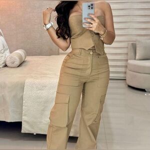 Brand new Nice set with very good elasticity, fits all 3 sizes S/M/L.